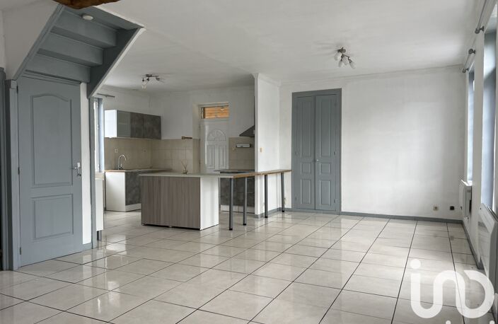 Vente Maison/villa 5 pièces — photo 2