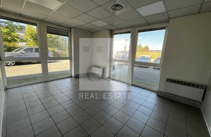 BUREAUX à LOUER — photo 4