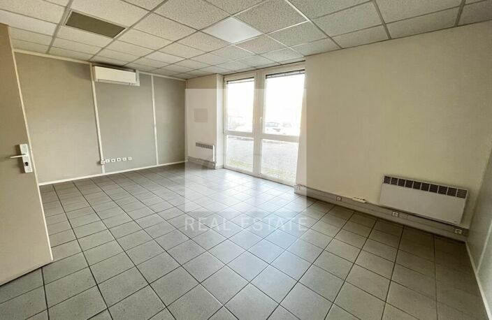 BUREAUX à LOUER — photo 5