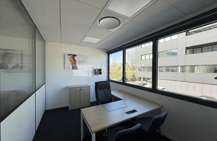 BUREAUX à LOUER — photo 4