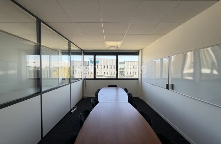 BUREAUX à LOUER — photo 5