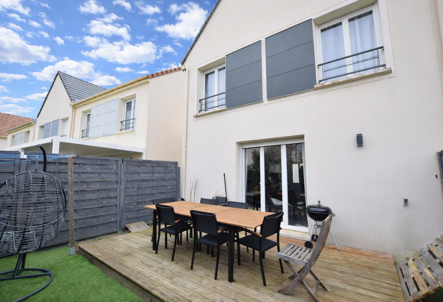 Maison 5 pièces 83.97 m² commune de BALLAINVILLIERS — photo 1