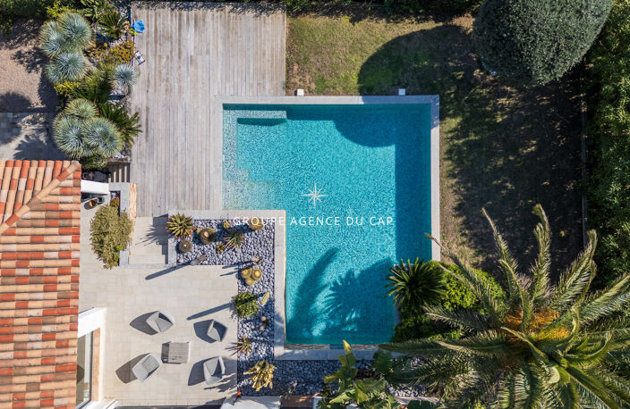Villa de 185m2 avec vue mer à 250 mètres des plages des Issambres — photo 3