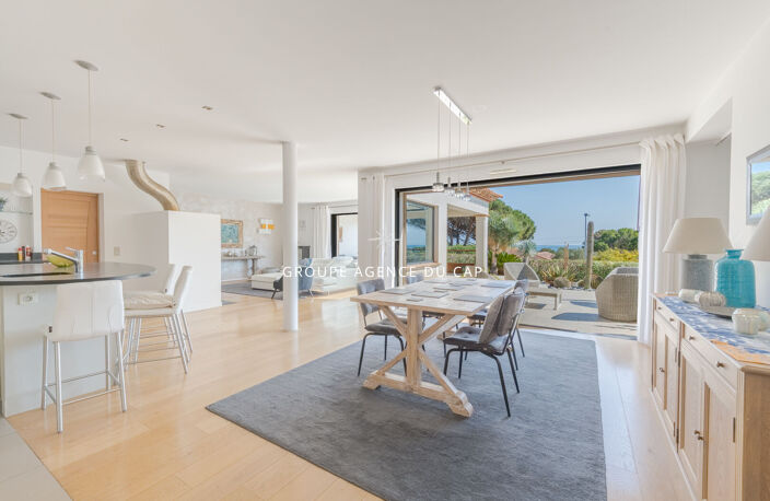 Villa de 185m2 avec vue mer à 250 mètres des plages des Issambres — photo 5