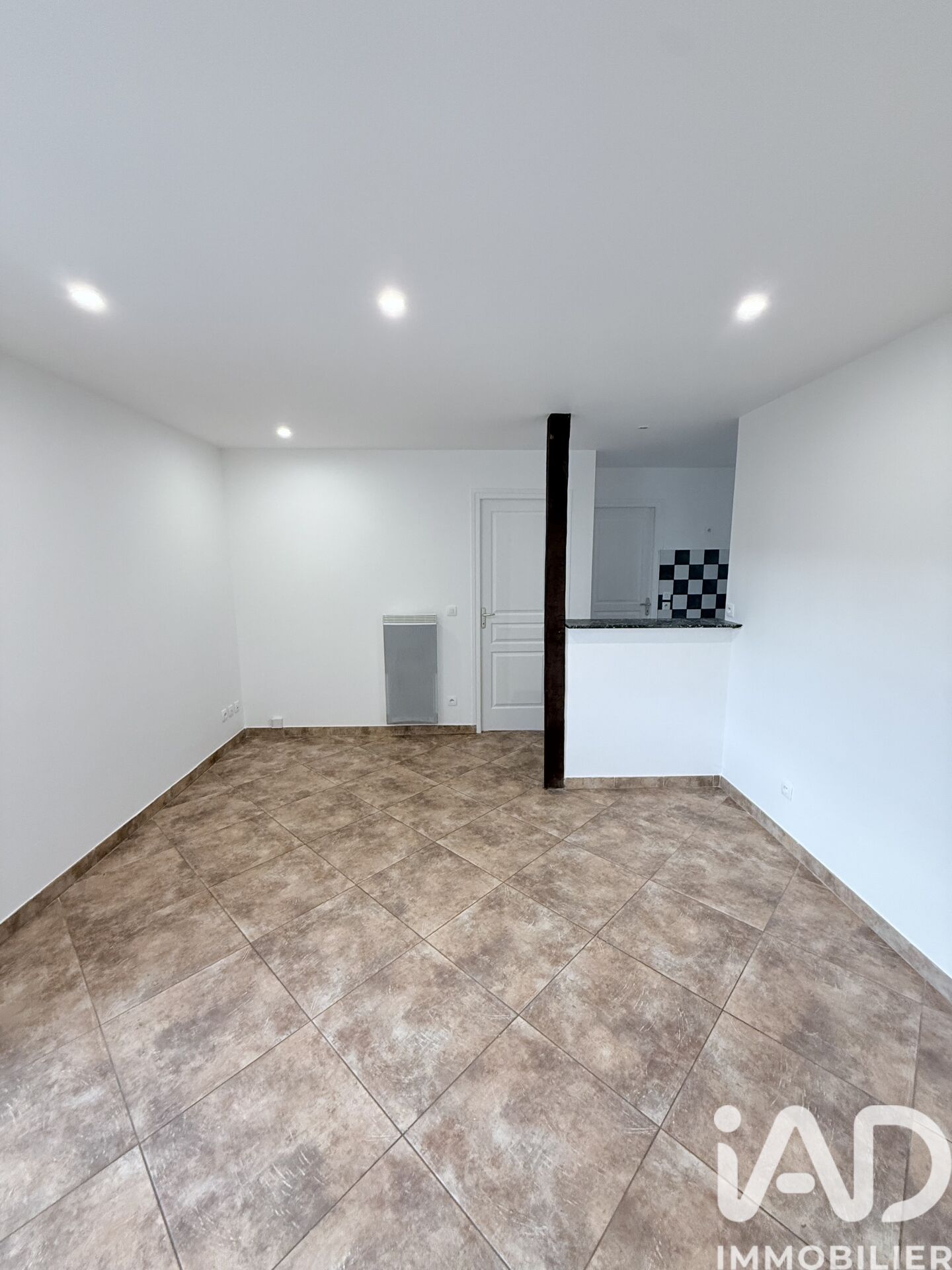 Appartement à louer, 2 pièces, 36 m², Chars