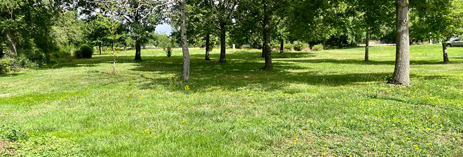 Terrain  1980 m² à vendre à Chevannes (89240)