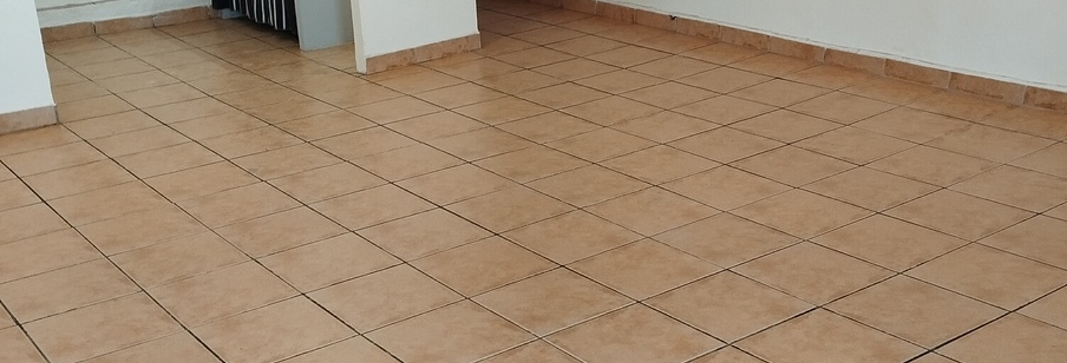 Appartement 1 Pièce 33 m² à louer à La Roquebrussanne (83136)