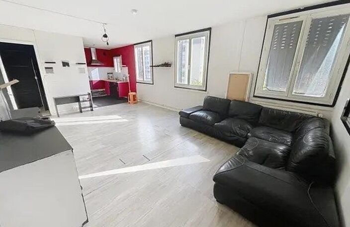 STAINS / LE GLOBE : APPARTEMENT 3PIECES ET CAVE — photo 4