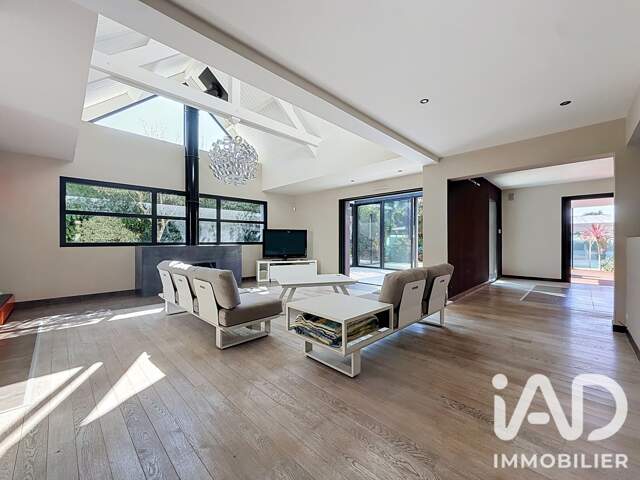 Vente Maison/villa 9 pièces — photo du bien