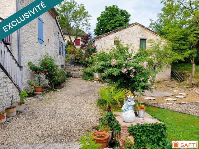 Maison en pierre avec piscine, gîte et chambres d'hôtes — photo du bien