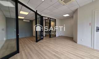 Commerce 4 Pièces 57 m² à vendre à Surgères (17700)