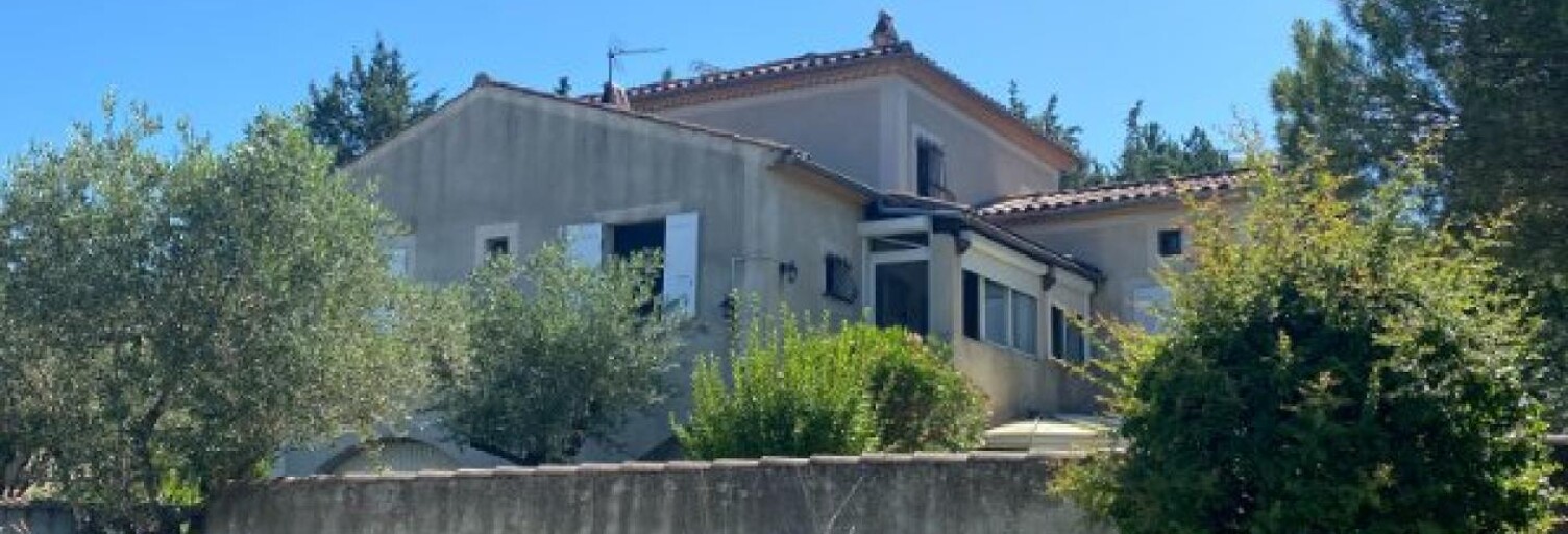 Maison 10 Pièces 225 m² à vendre à Ruoms (07120)