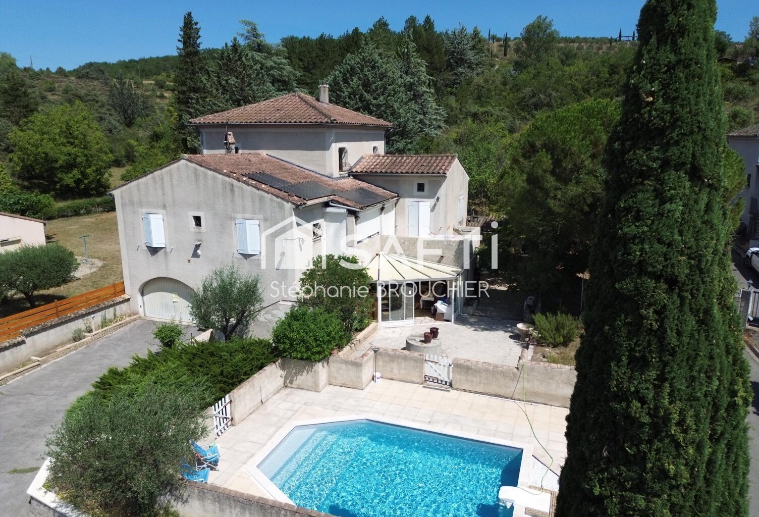 Maison avec piscine 226 m² — photo 1