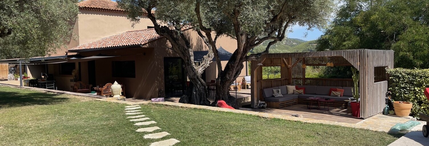 Maison 6 Pièces 221 m² à vendre à Sanary-sur-Mer (83110)