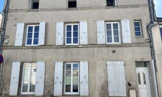 Immeuble   m² à vendre à Saint-Jean-d'Angély (17400)
