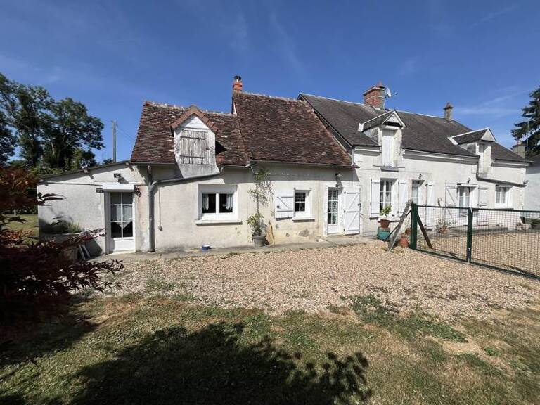 Maison en pierre de 5 pièces principales — photo 1
