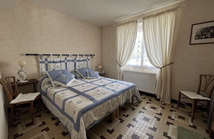 Maison en pierre de 5 pièces principales — photo 4