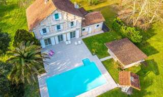 Maison 8 Pièces 180 m² à vendre à Parempuyre (33290)