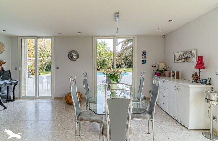 Maison en pierre de 8 pièces principales — photo 2