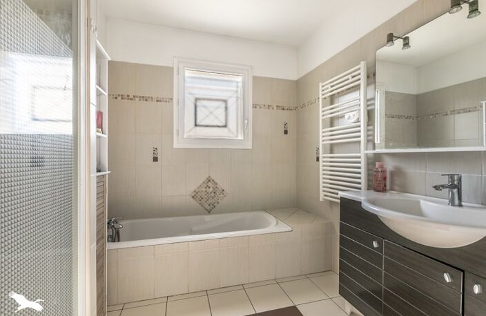 Contemporaine de 4 pièces principales — photo 5