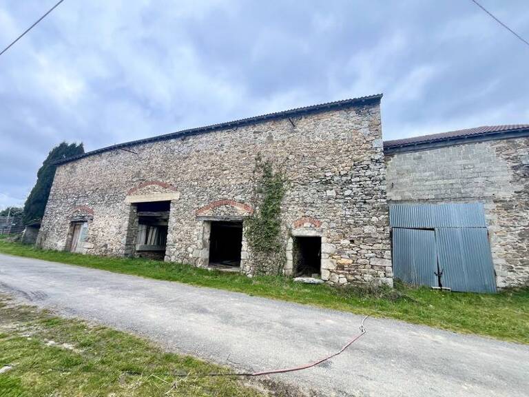 Grange de 1 pièces principales — photo 1