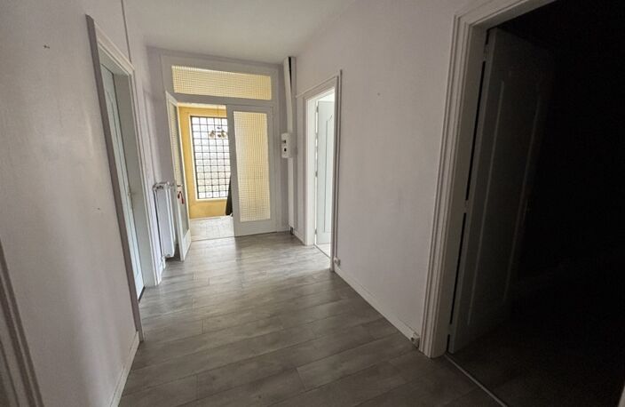 Maison de bourg de 9 pièces principales — photo 4