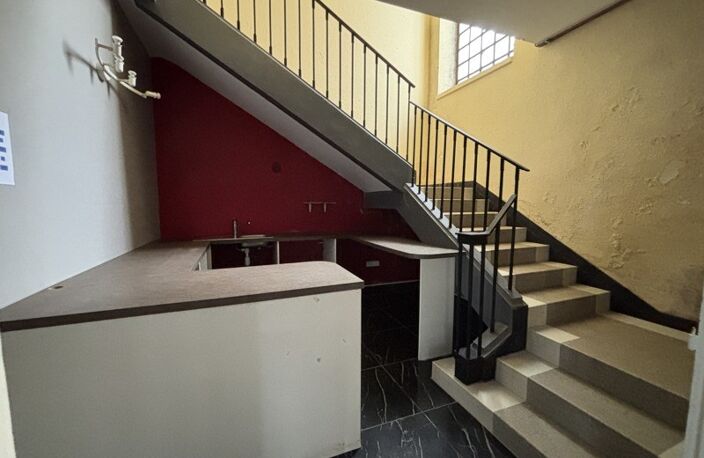 Maison de bourg de 9 pièces principales — photo 5