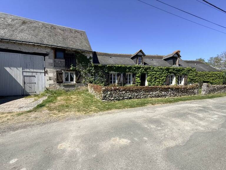 Maison en pierre de 7 pièces principales — photo 1