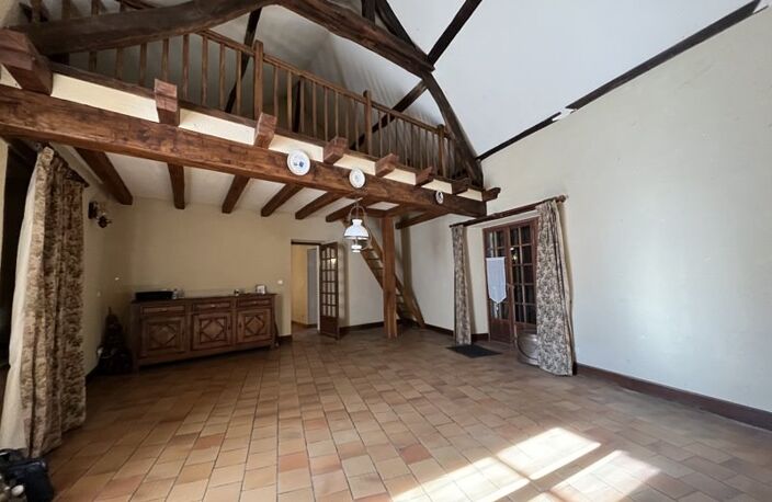 Maison en pierre de 7 pièces principales — photo 4