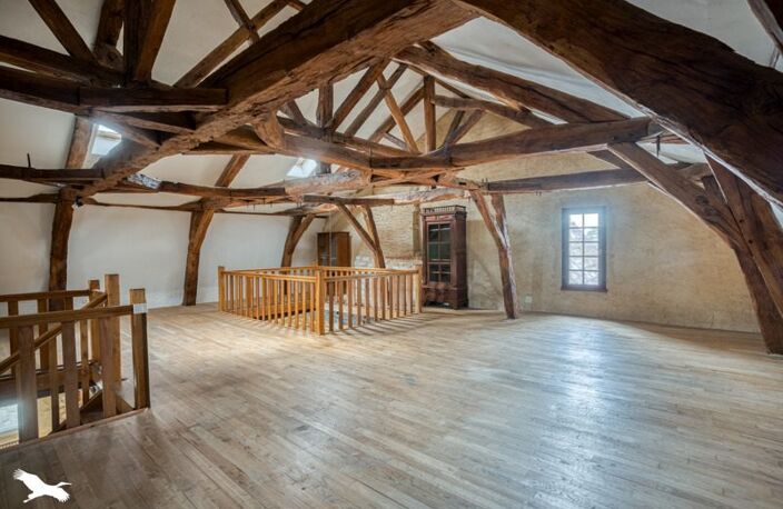 Maison en pierre de 6 pièces principales — photo 2