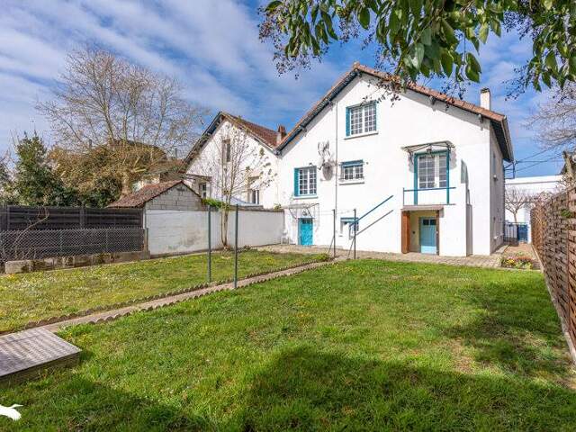 Maison de ville de 6 pièces principales — photo du bien