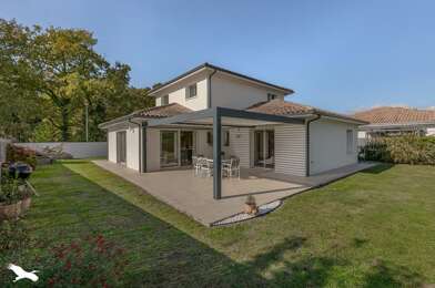 Maison 7 pièces 649140 €
