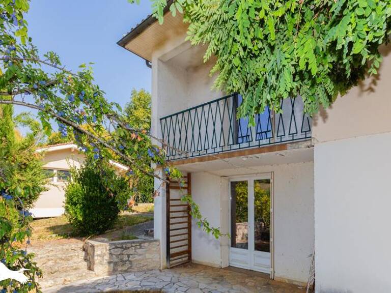 Maison de ville de 7 pièces principales — photo 1
