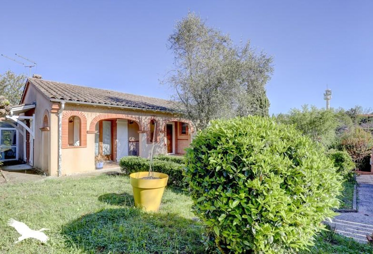 Villa de 5 pièces principales — photo 1