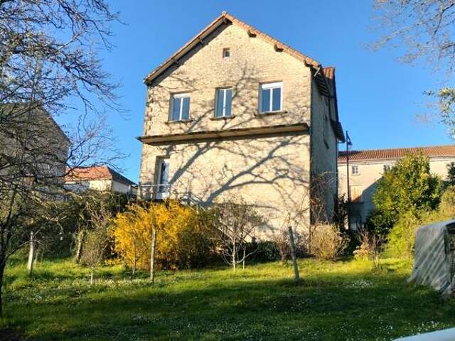 Maison de ville de 4 pièces principales — photo du bien