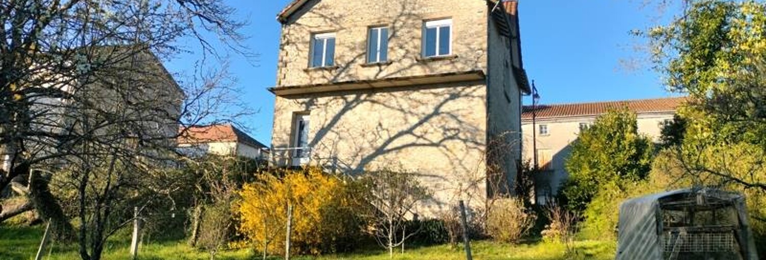 Maison 4 Pièces 79 m² à vendre à Piégut-Pluviers (24360)