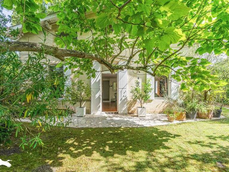 Maison en pierre de 6 pièces principales — photo 1
