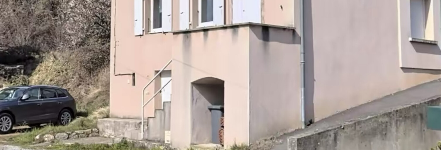 Maison 3 Pièces 56 m² à louer à Thueyts (07330)