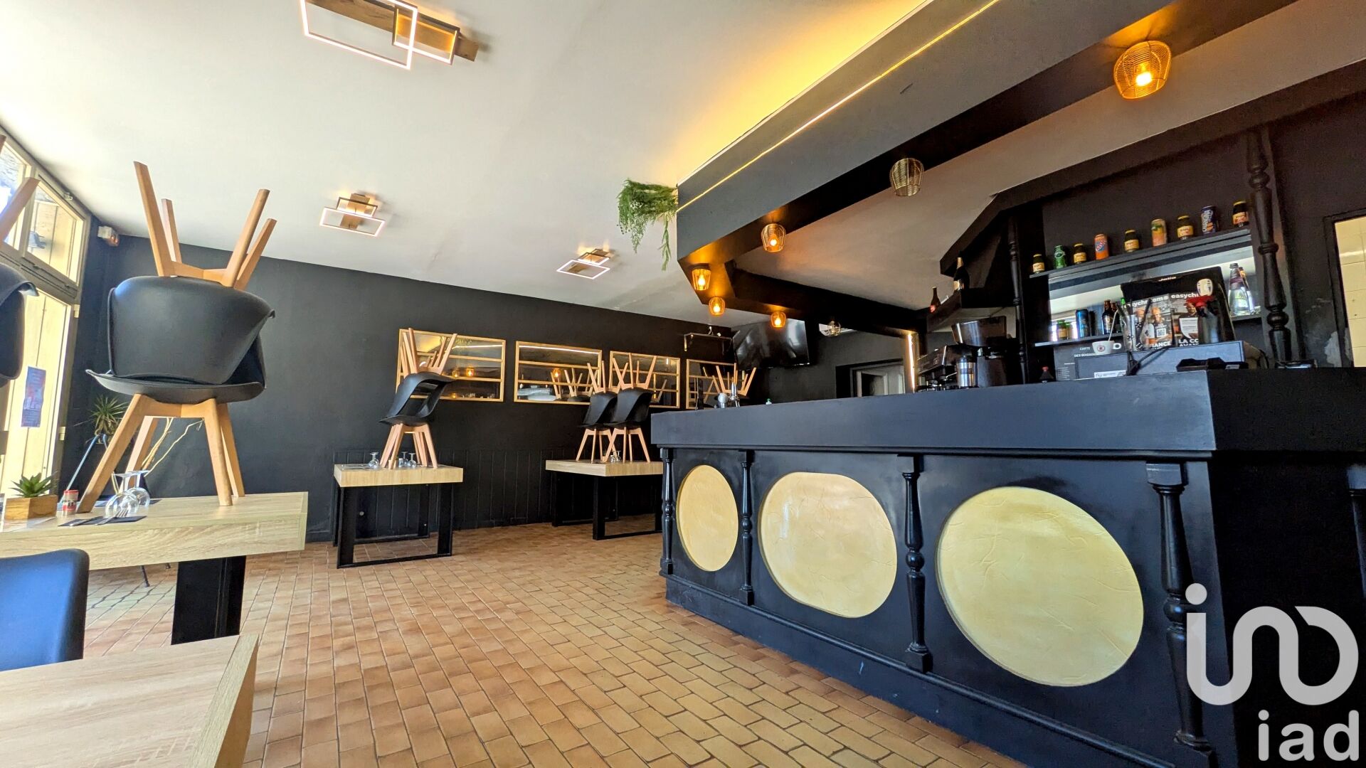 Le-Teil - 216m² - 1p.