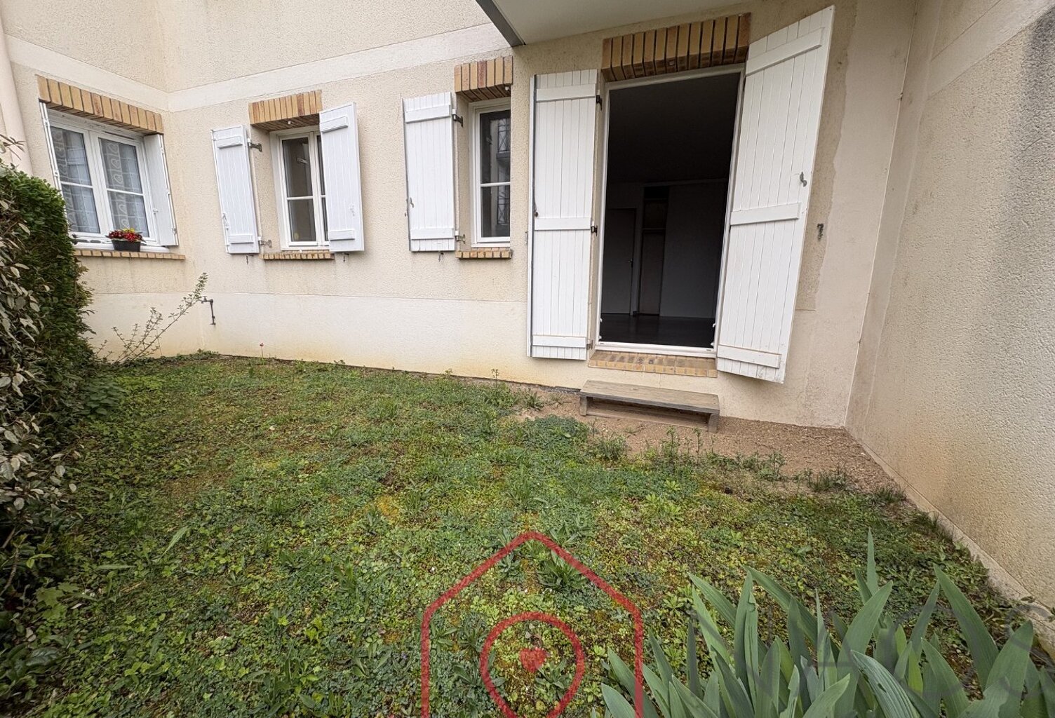 Studio avec jardinet privatif — photo 1