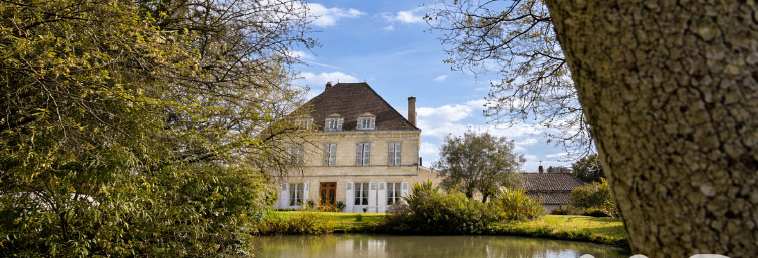 Maison 15 Pièces 483 m² à vendre à La Clotte (17360)