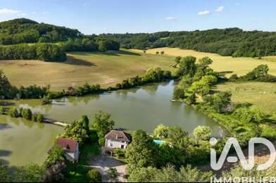 Maison 20 pièces 1030000 €