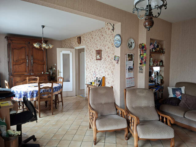 A VENDRE LE MANS HEUZE MAISON 3 CHAMBRES GARAGE — photo du bien