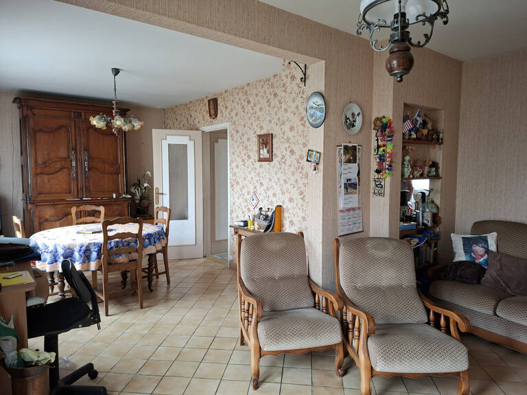 A VENDRE LE MANS HEUZE MAISON 3 CHAMBRES GARAGE — photo 1