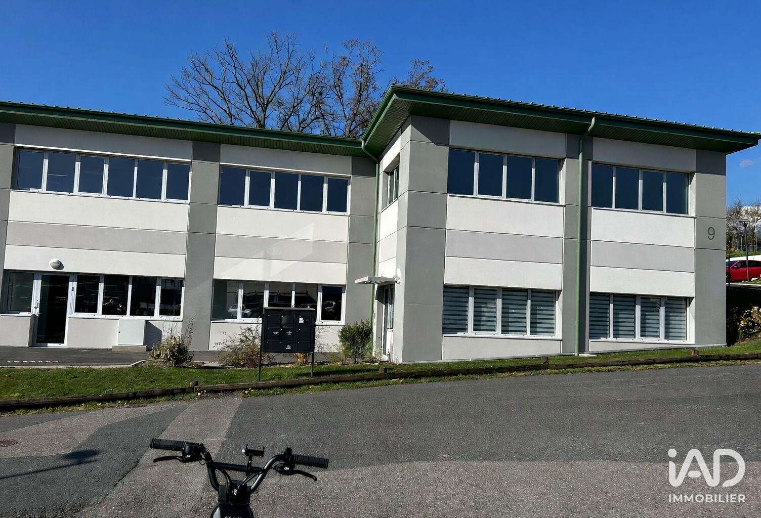 Vente Bureaux 81 m&sup2; — photo 1