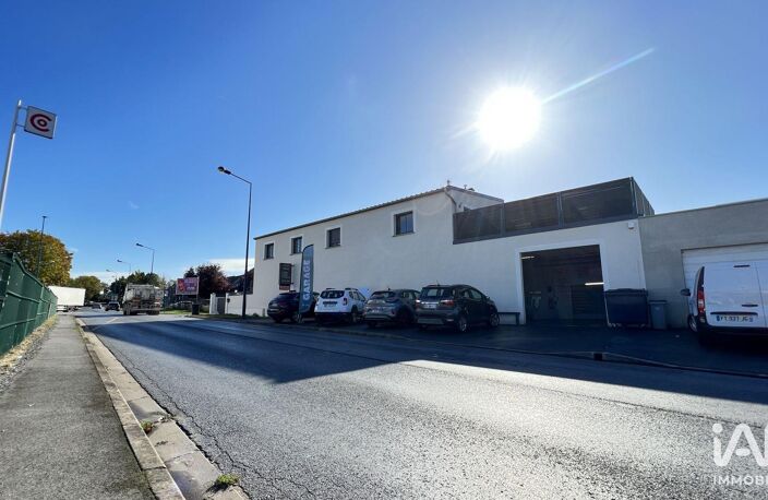 Vente Boutique/Local commercial 127 m&sup2; — photo 2