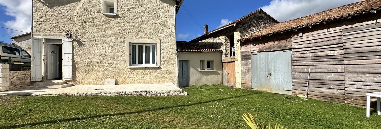Maison 4 Pièces 82 m² à vendre à Les Adjots (16700)