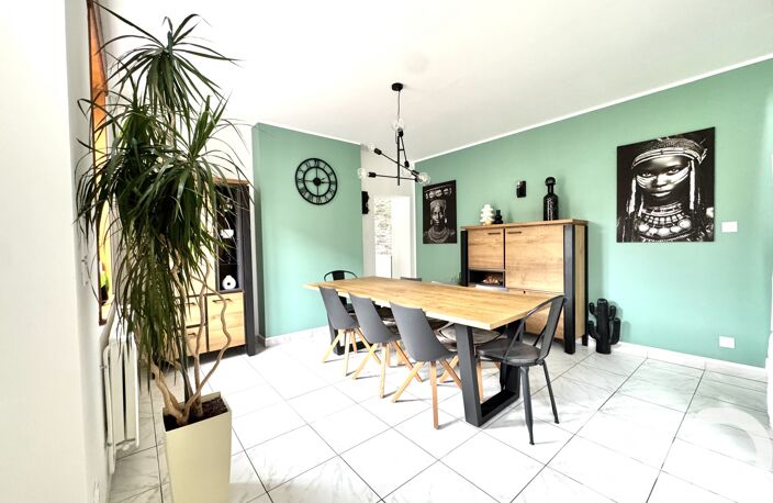 Vente Maison/villa 6 pièces — photo 2
