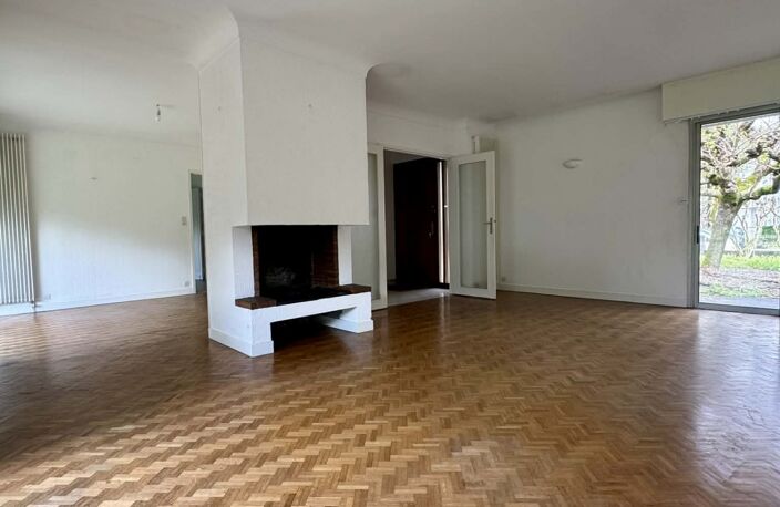 Vente Maison de ville 7 pièces — photo 2