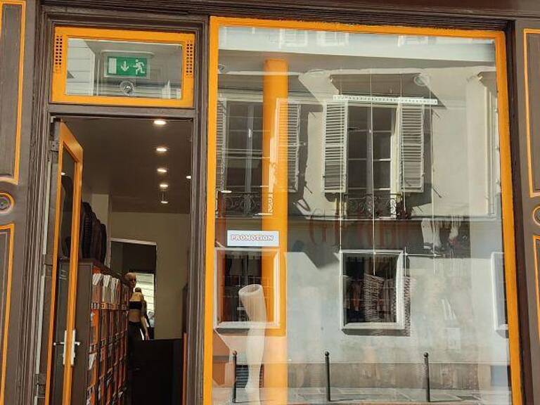 Vente Boutique/Local commercial 45 m&sup2; — photo 1